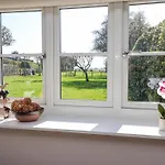 Cartwheel Tatil Evi York